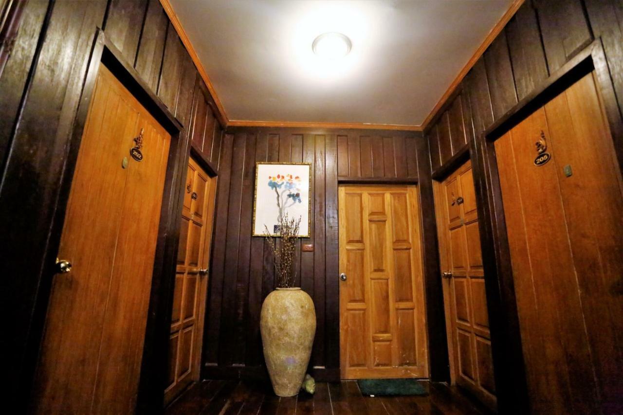Santitham Guest House Чиангмай Екстериор снимка