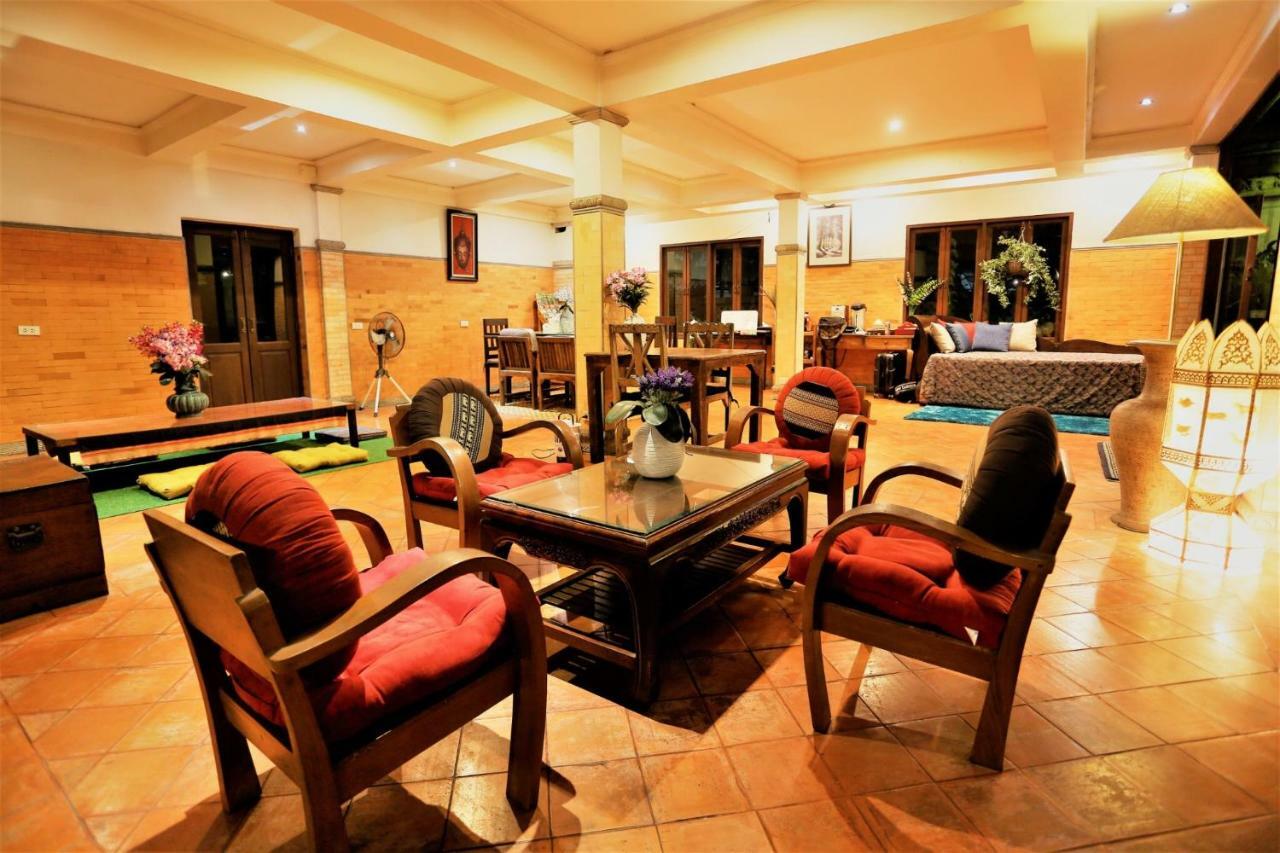 Santitham Guest House Чиангмай Екстериор снимка